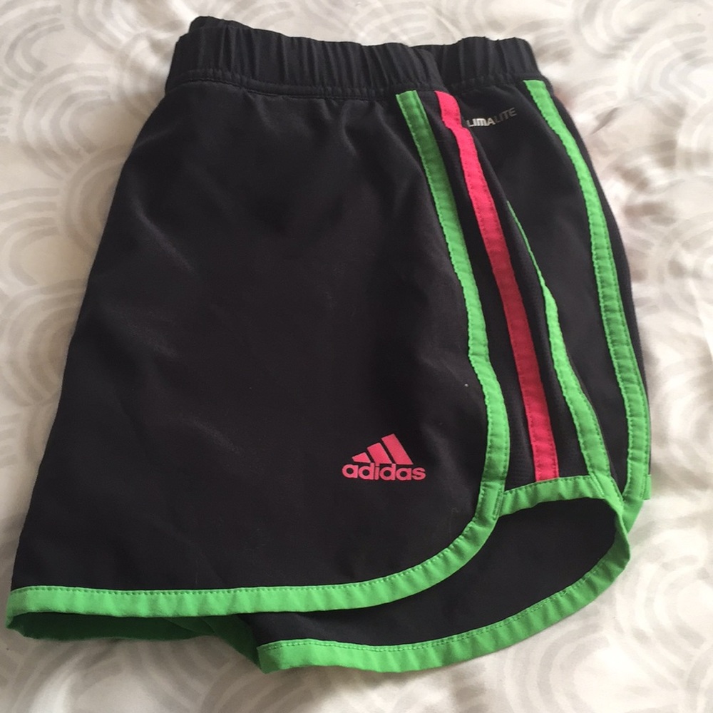 Adidas marathon 10 skort size small.